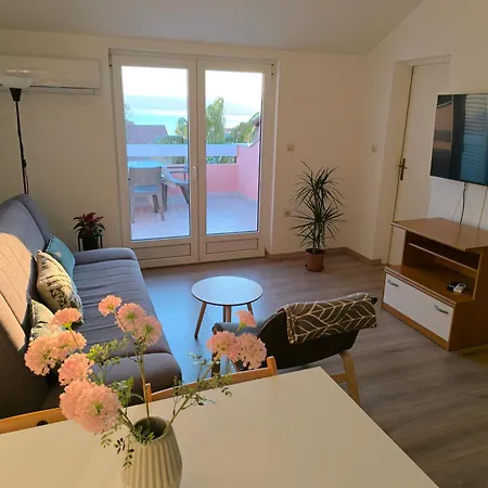 Maja Apartman Sveti Filip i Jakov