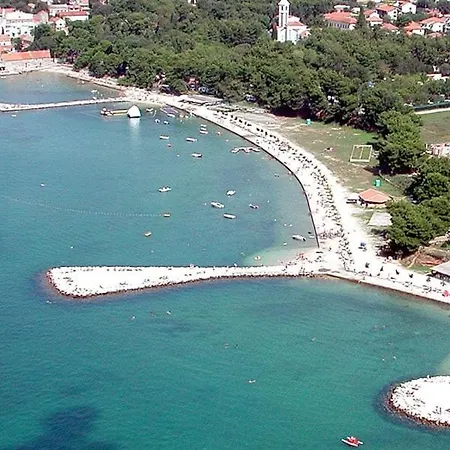 Maja * Sveti Filip i Jakov
