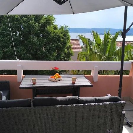Apartment Maja Sveti Filip i Jakov